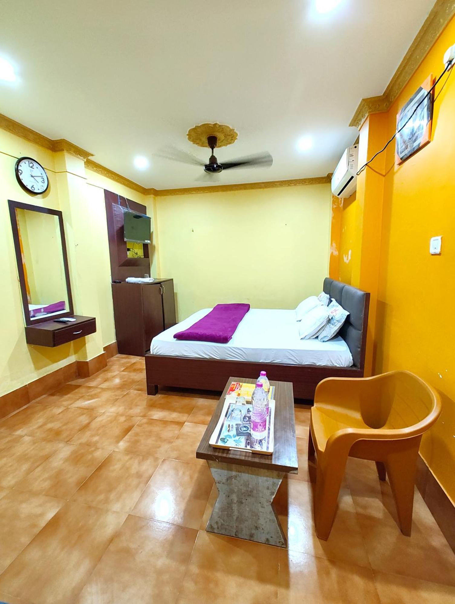 Goroomgo Sahoo Palace Puri - Prime Location Near Sea Beach - Excellent Service With Parking Facilities Dış mekan fotoğraf