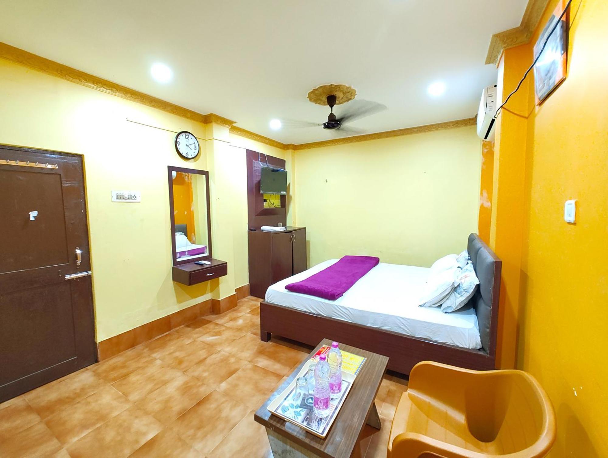 Goroomgo Sahoo Palace Puri - Prime Location Near Sea Beach - Excellent Service With Parking Facilities Dış mekan fotoğraf
